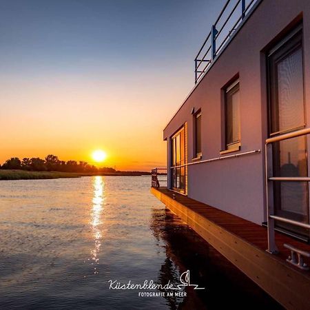 Отель Hausboot Kranichnest Рибниц-Дамгартен Экстерьер фото